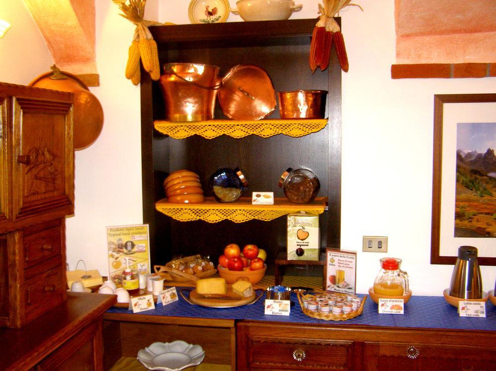 L'Antico Borgo Rooms Rental Caprie Екстериор снимка