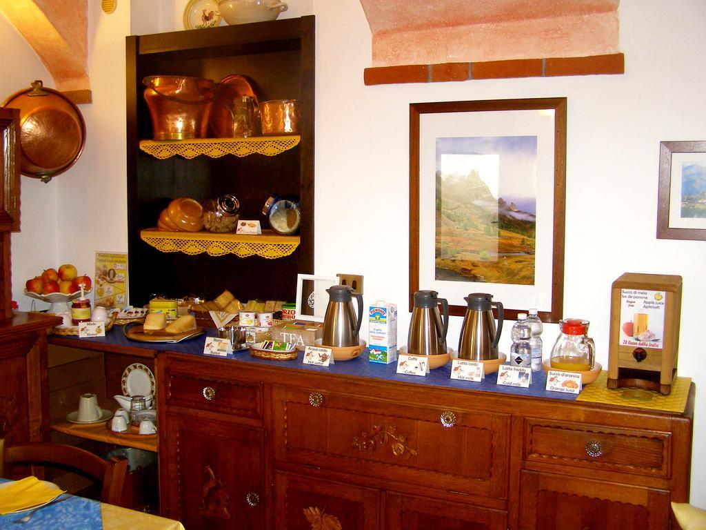 L'Antico Borgo Rooms Rental Caprie Екстериор снимка