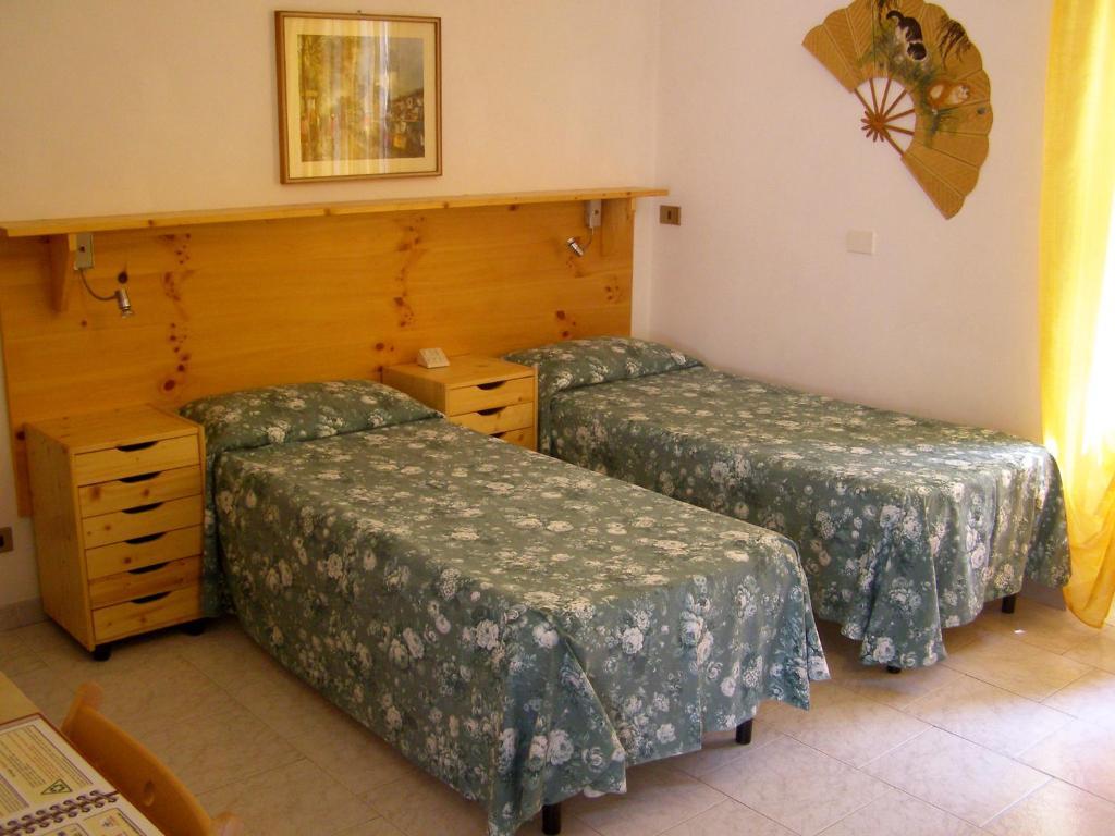 L'Antico Borgo Rooms Rental Caprie Стая снимка