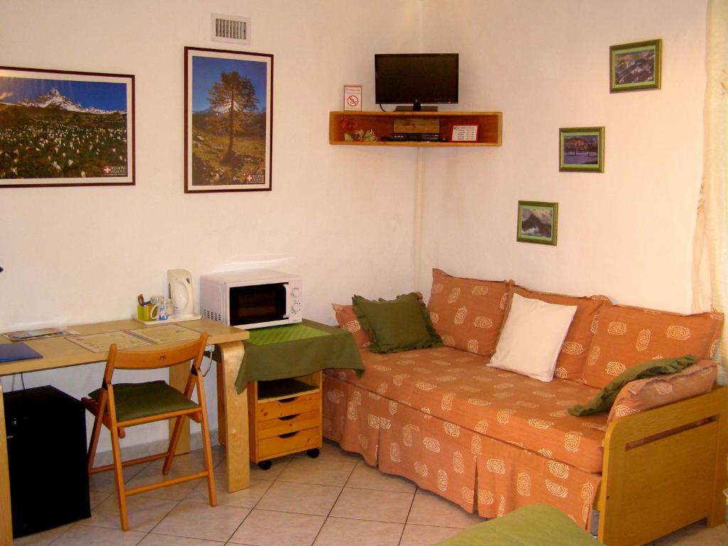 L'Antico Borgo Rooms Rental Caprie Стая снимка