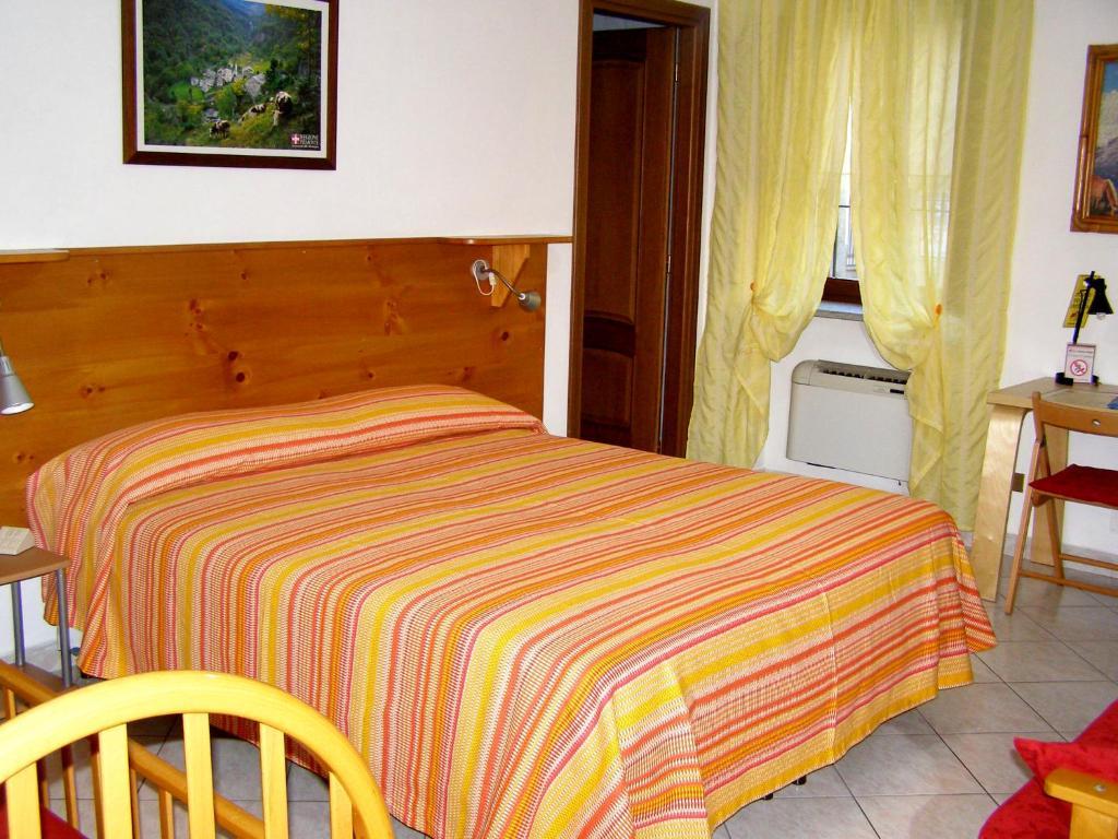 L'Antico Borgo Rooms Rental Caprie Стая снимка